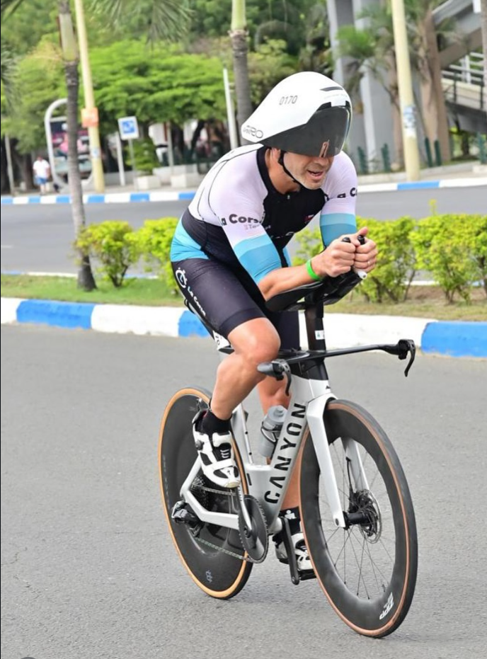 Foto de atleta del club en el segmento de ciclismo